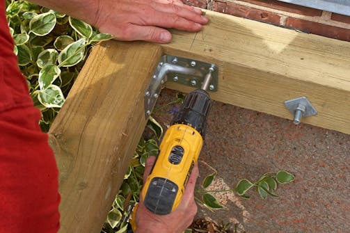 Vinkelbeslag: Bygg med vinkelbeslag Vinkelbeslag